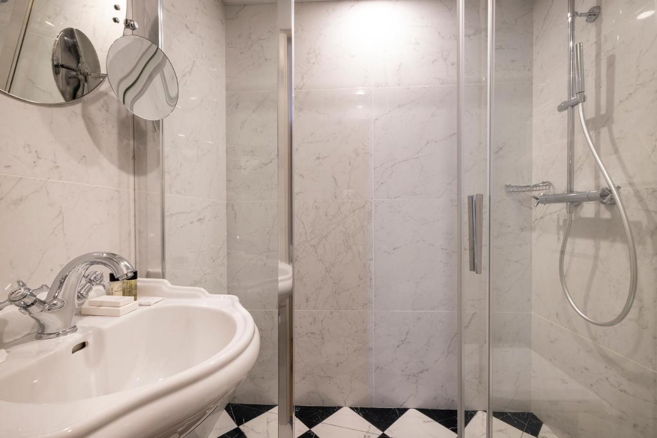 Hotel Du Champ De Mars Párizs Kültér fotó
